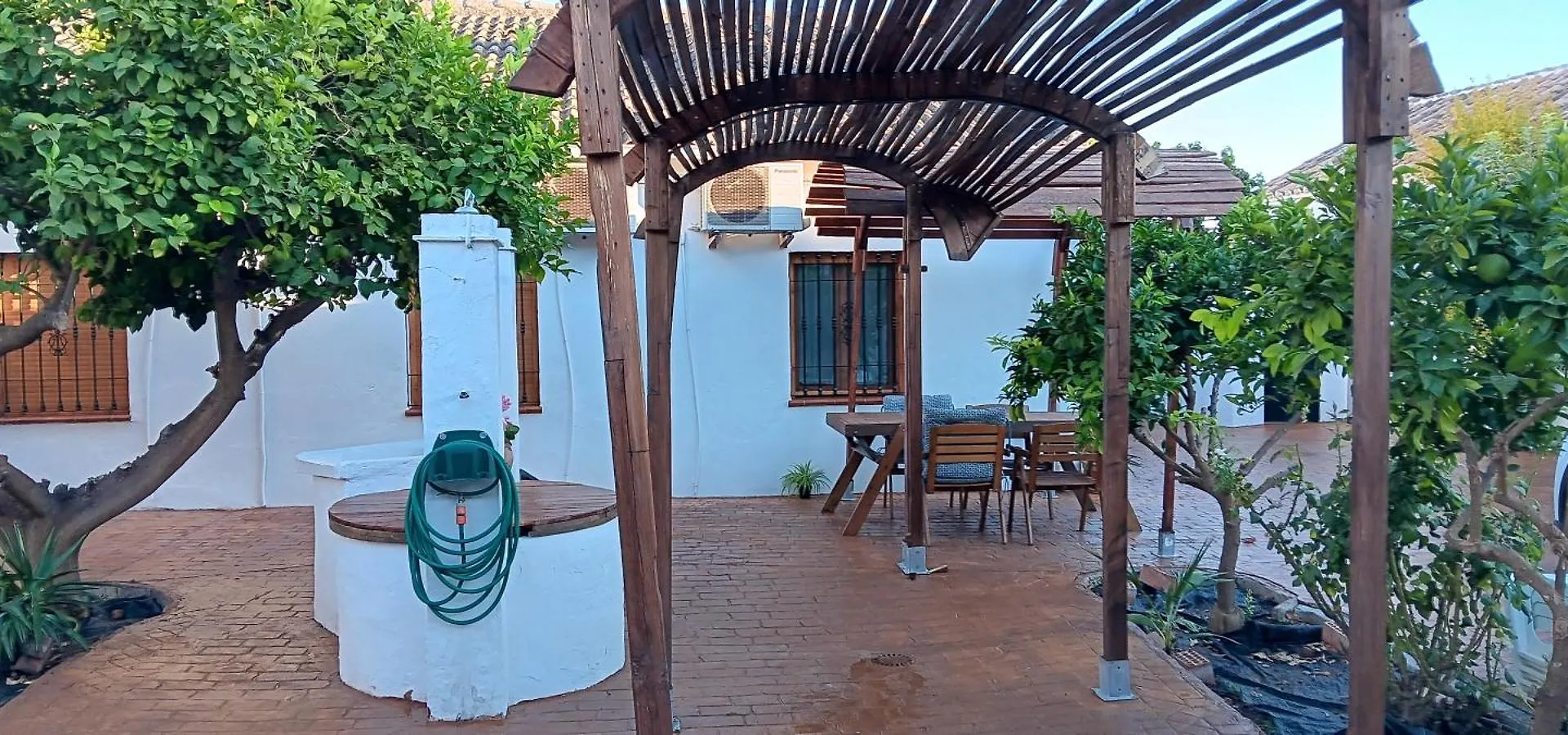 Holiday home Gran Casa Rural Con Patio En Encinarejo De Cordoba